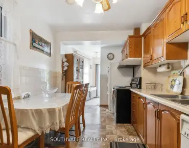 
129 Stibbard Ave <a href='https://luckyalan.com/community.php?community=Toronto:Mount Pleasant East'>Mount Pleasant East, Toronto</a> 4 beds 2 baths  garage $1.649M