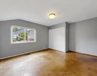 6 Cheyenne Dr Woburn, Toronto 3 beds 2 baths 1 garage $889K