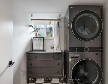 17 Valentine Dr <a href='https://luckyalan.com/community_CN.php?community=Toronto:Parkwoods-Donalda'>Parkwoods-Donalda, Toronto</a> 5 beds 3 baths 2 garage $1.6M