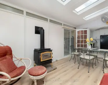 23 Gaiety Dr Woburn, Toronto 3 beds 2 baths 1 garage $920K