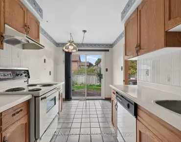1001 Redbird Cres Liverpool - 3 beds 3 baths 1 parking space(s) listed at $749900