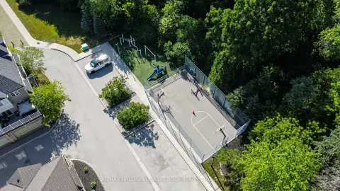 Pickering Village East community 1850 Kingston Rd For Sale
