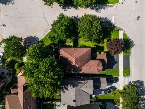 Pickering Highbush community 1473 Sandhurst Cres For Sale