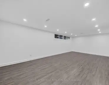 
62 Sundance Cres Woburn, Toronto 3 beds 2 baths  garage $820K