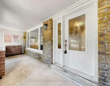 229 CHARTLAND Blvd S Agincourt North, Toronto 4 beds 3 baths 2 garage $1.07M