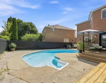 272 Senator St Highbush, Pickering 3 beds 4 baths 2 garage $1.19M
