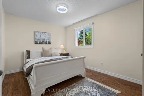Pickering Liverpool community 1610 Heathside Cres For Sale