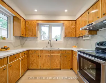 56 Gatesview Ave Scarborough Village - 5 beds 4 baths 2 parking space(s) listed at $1195000