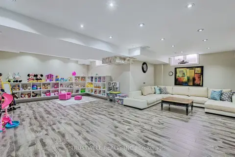 Pickering Dunbarton community 1799 Grayabbey Crt For Sale