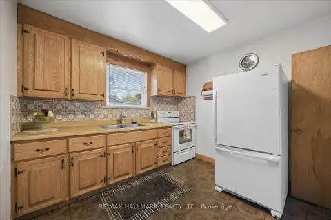Toronto Wexford-Maryvale community 139 Elinor Ave For Sale