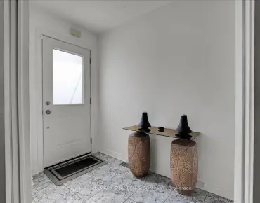 50 Dunkirk Rd Danforth Village-East York - 3 beds 3 baths 1 parking space(s) listed at $995000