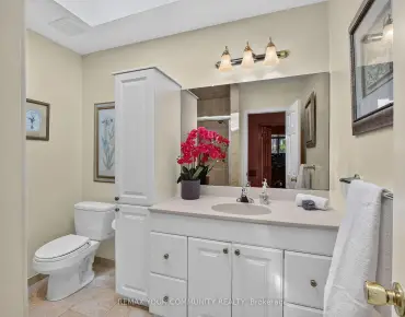 
64 Kentish Cres Agincourt South-Malvern West - 3 beds 2 baths 2 parking space(s) listed at $938800