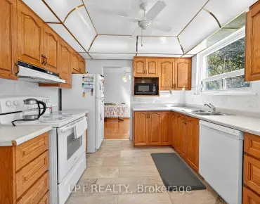 
49 Kentish Cres Agincourt South-Malvern West - 4 beds 4 baths 1 parking space(s) listed at $1099000