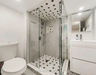122 Duvernet Ave East End-Danforth - 3 睡房 2 卫生间 车位叫价999000加元