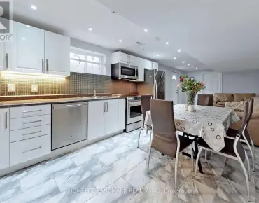 3 Ruddell Pl Centennial Scarborough - 4 睡房 4 卫生间 2 车位叫价1449999加元