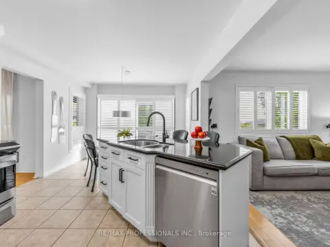 Pickering Rosebank community 1025 Moorelands Cres For Sale