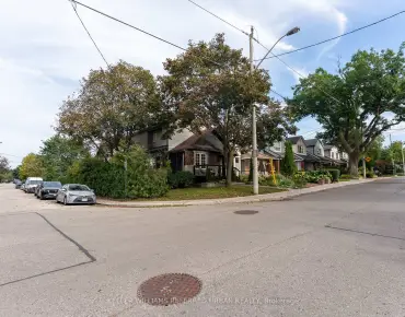 77 Oak Park Ave Woodbine-Lumsden, Toronto 2 beds 3 baths 1 garage $1.2M
