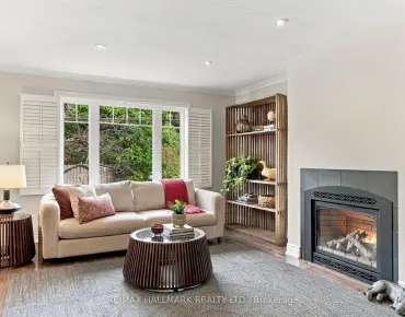 
35 Love Cres East End-Danforth - 3 beds 2 baths 1 parking space(s) listed at $1395000