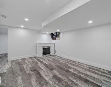 54 Chatham Ave Blake-Jones - 3 睡房 4 卫生间  车位叫价1299900加元