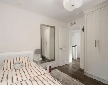 
1 Balmy Ave The Beaches - 4 beds 3 baths  parking space(s) listed at $1950000