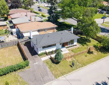 
22 Arnprior Rd Bendale - 3 beds 3 baths  parking space(s) listed at $998000