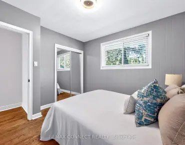 42 Bainhart Cres Woburn, Toronto 3 beds 2 baths  garage $869.9K