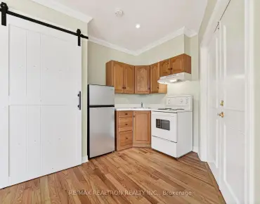 454 Donlands Ave East York - 3 beds 8 baths 2 parking space(s) listed at $1395000