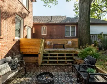 
100 Oak Park Ave Woodbine-Lumsden - 3 beds 2 baths 1 parking space(s) listed at $1199000