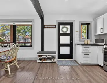 17 Hollydene Rd Clairlea-Birchmount - 5 睡房 3 卫生间 车位叫价1014000加元