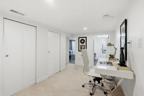 Toronto South Riverdale community 81 Alton Ave For Sale