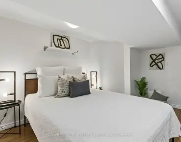 156 Rhodes Ave Greenwood-Coxwell - 3 睡房 4 卫生间 车位叫价1049000加元