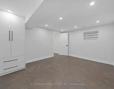 17 Trenton Ave Woodbine-Lumsden, Toronto 4 beds 5 baths 1 garage $1.6M
