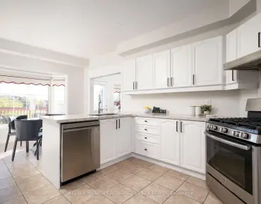 
19 Kayak Cres Rouge E11 - 5 beds 6 baths 2 parking space(s) listed at $1399999