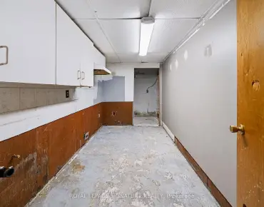 
120 & 122 Earlton Rd Tam O'Shanter-Sullivan - 5 beds 3 baths 1 parking space(s) listed at $2