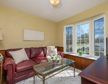 85 Pebblehill Sq Agincourt North - 4 睡房 3 卫生间 2 车位叫价928000加元