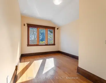 34 Bracken Ave The Beaches, Toronto 4 beds 2 baths 1 garage $1.2M
