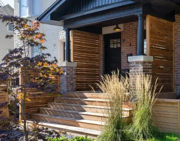 4 Orchard Park Blvd Woodbine Corridor, Toronto 3 beds 2 baths  garage $1.1M