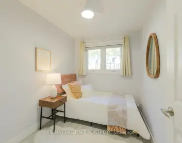77A Badgerow Ave South Riverdale - 3 睡房 4 卫生间 1 车位叫价1250000加元
