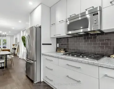 235 Glebeholme Blvd Danforth - 3 睡房 3 卫生间  车位叫价1049000加元