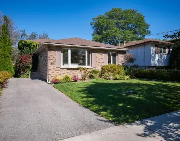 46 Manorglen Cres Agincourt South-Malvern West, Toronto 4 beds 2 baths  garage $888K