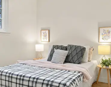 66 Crow Trl Malvern, Toronto 4 beds 2 baths garage $849K