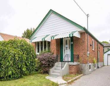 19 Stellarton Rd Clairlea-Birchmount, Toronto 2 beds 2 baths 1 garage $929K
