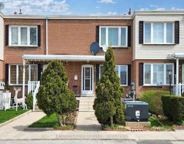 
8 Usherwood Crt Malvern, Toronto 3 beds 3 baths 1 garage $896K