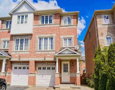 
Elmwood Ave <a href='https://luckyalan.com/community.php?community=Toronto:Willowdale East'>Willowdale East, Toronto</a> 3 beds 2 baths 1 garage $1.7M