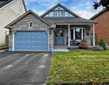 
1060 Longbow Dr Liverpool, Pickering 3 beds 3 baths 1 garage $995K