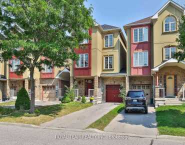 60 Matthew Boyd Cres Woodland Hill, Newmarket 3 beds 3 baths 1 garage $967.5K
