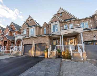 8 Crestbank Crt <a href='https://luckyalan.com/community.php?community=Vaughan:Maple'>Maple, Vaughan</a> 3 beds 3 baths 1 garage $899.9K
