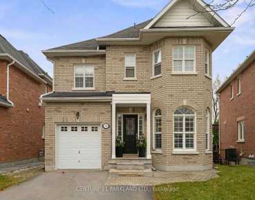 
25 Seguin St <a href='https://luckyalan.com/community.php?community=Richmond Hill:Oak Ridges'>Oak Ridges, Richmond Hill</a> 3 beds 4 baths 1 garage $1.698M