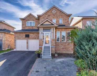 
557 Woodspring Ave Woodland Hill, Newmarket 4 beds 4 baths 2 garage $1.27M