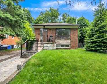 5 San Antonio Crt <a href='https://luckyalan.com/community_CN.php?community=Richmond Hill:Oak Ridges'>Oak Ridges, Richmond Hill</a> 4 beds 6 baths 2 garage $2.15M